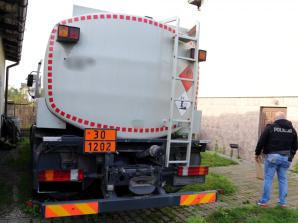 Kolejne zatrzymania członków grupy dokonującej przestępstw w obrocie paliwami. Skarb państwa mógł stracić ponad 40 mln zł 