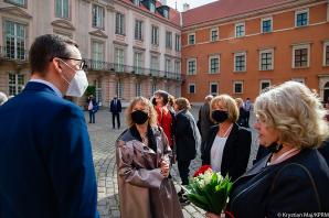 Premier na Kongresie Polska Wielki Projekt: Ludwika Ogorzelec jest artystką, która potrafi łączyć ze sobą różne siły kultury i natury. Jest znana na całym świecie.