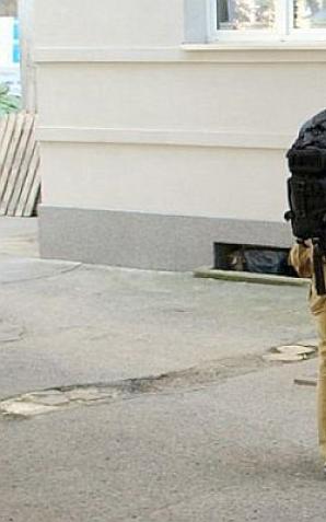 Obywatele Niemiec ukarani za znieważenie polskiej flagi