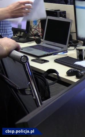 Rozbita grupa, której członkowie oszukiwali pokrzywdzonych poprzez platformy inwestycyjne rynku FOREX