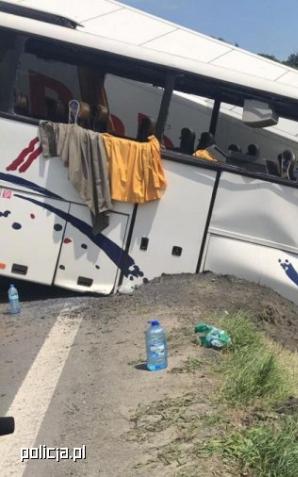 Wypadek na Zakopiance. Ranne dzieci