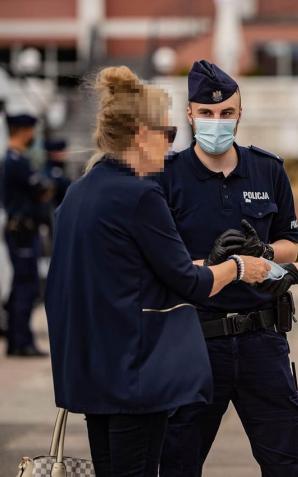 [VIDEO] Bądź #ZdrowoModny noś maseczkę, dbaj o siebie i innych – wydarzenie w Sopocie