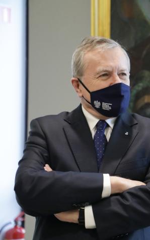 Wernisaż wystawy „Vilhelm Hammershøi. Światło i cisza”. Wizyta wicepremiera Glińskiego w Muzeum Narodowym w Poznaniu. Wystawa została zorganizowana we współpracy z muzeami Danii, Francji, Norwegii i Niemiec