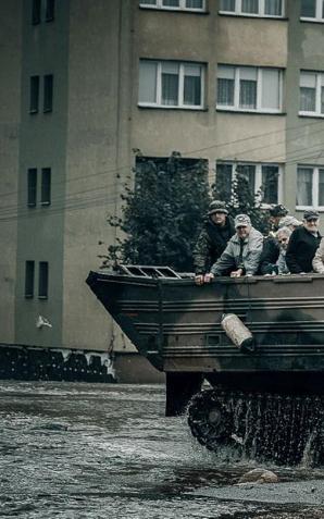 [VIDEO] Już około 14 tys. żołnierzy Wojska Polskiego jest zaangażowanych w działania przeciwpowodziowe