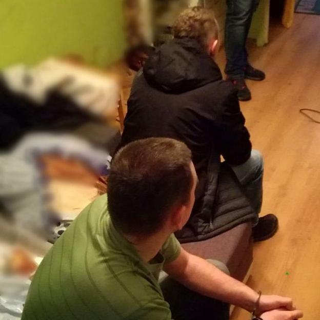 Bydgoscy kryminalni zatrzymali dwóch braci z pornografią dziecięcą