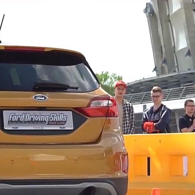 [VIDEO] Blisko 3000 młodych kierowców przeszło bezpłatne szkolenia z bezpieczeństwa jazdy.