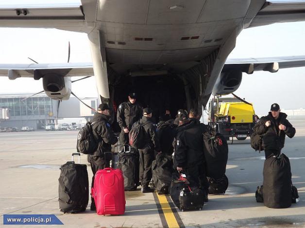 Jednostki specjalne rozpoczynają służbę w Kosowie